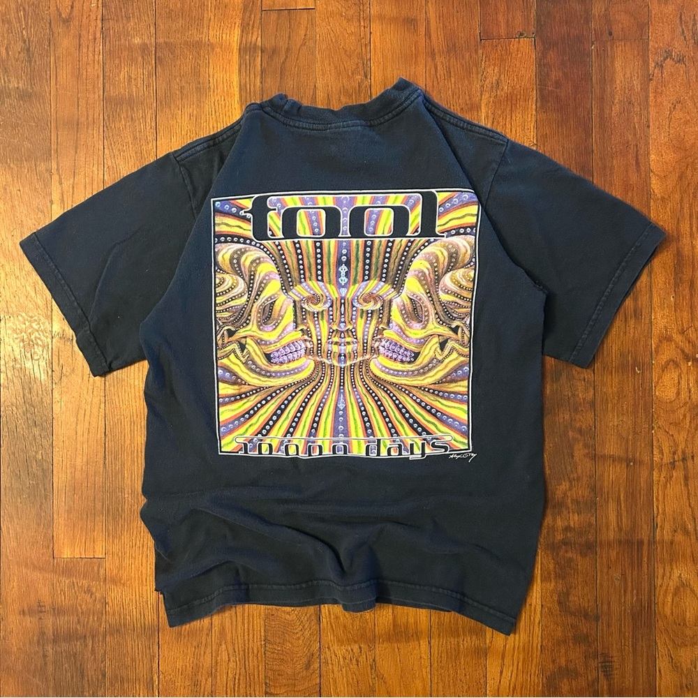 Vintage Y2K Tool Band Tee Alternative Alt Rock Grunge Shirt